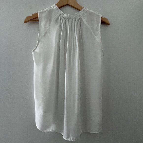 Banana Republic sleeveless white blouse, size M - Picture 2 of 5